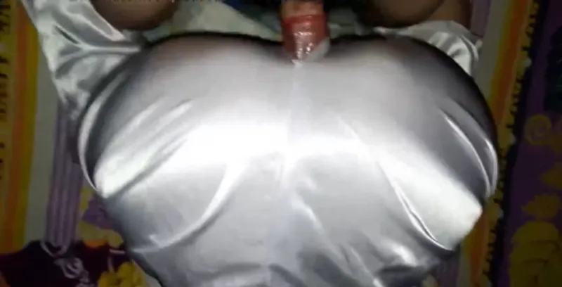 Cô gái việt mông to xoạc cực phê